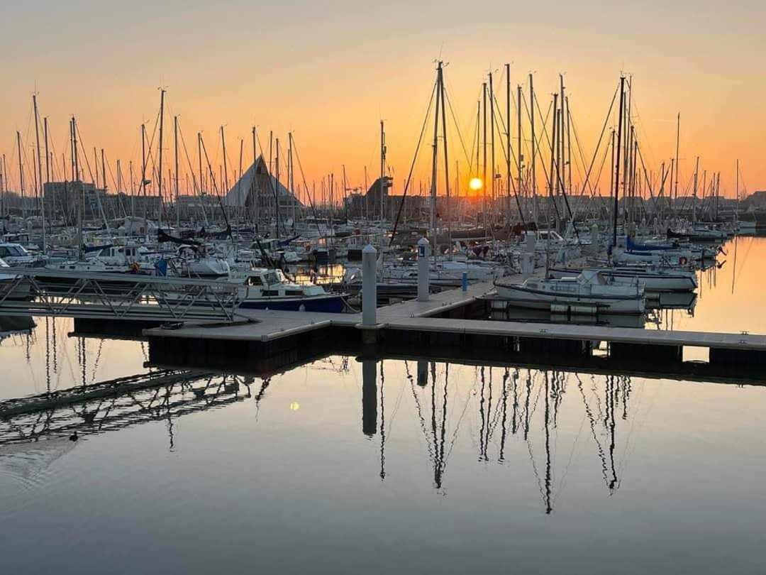 Duplex Villa Capricia Appartement Met Zwembad Nieuwpoort Jachthaven מראה חיצוני תמונה